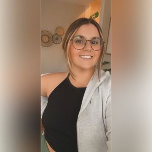 Meet your Posher, Carly